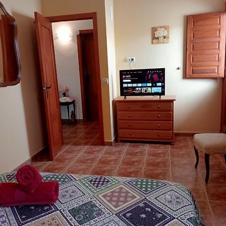 Casa Camille.Villares Elche De La Sierra Luaran gambar