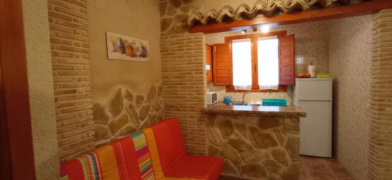 Casa Camille.Villares Elche De La Sierra Luaran gambar