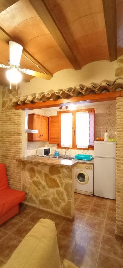 Casa Camille.Villares Elche De La Sierra Luaran gambar
