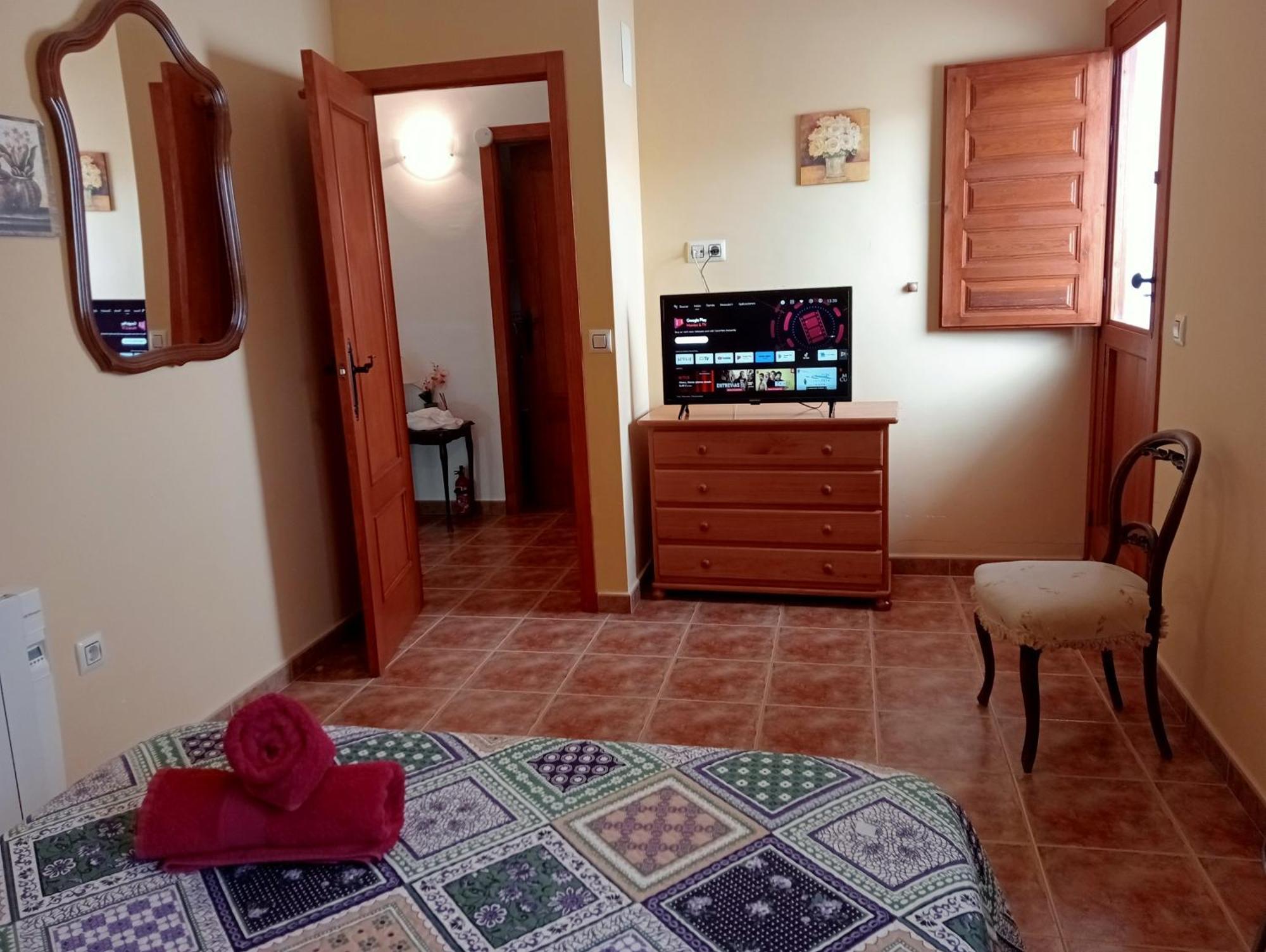 Casa Camille.Villares Elche De La Sierra Luaran gambar